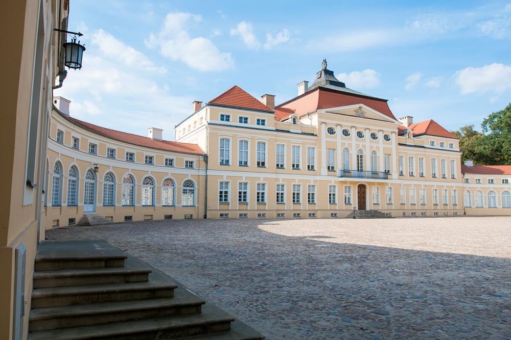 Pałac w Rogalinie - wielkopolska turystyka
